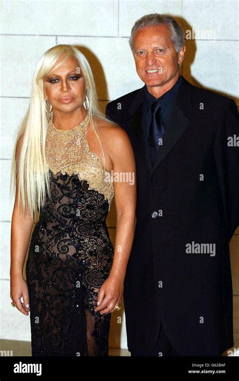 picture of the owner of versace|gianni and donatella Versace.